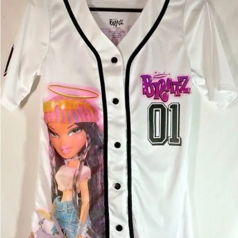White and Pink Bratz Graphic Jersey Top